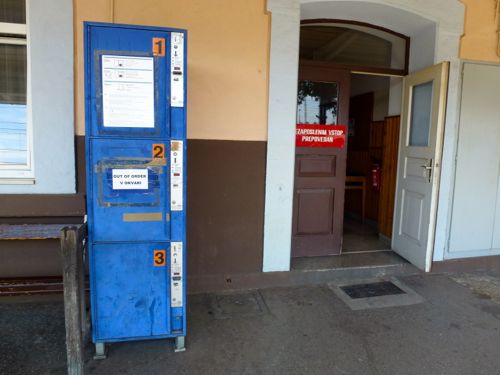Lockers at Divača Station